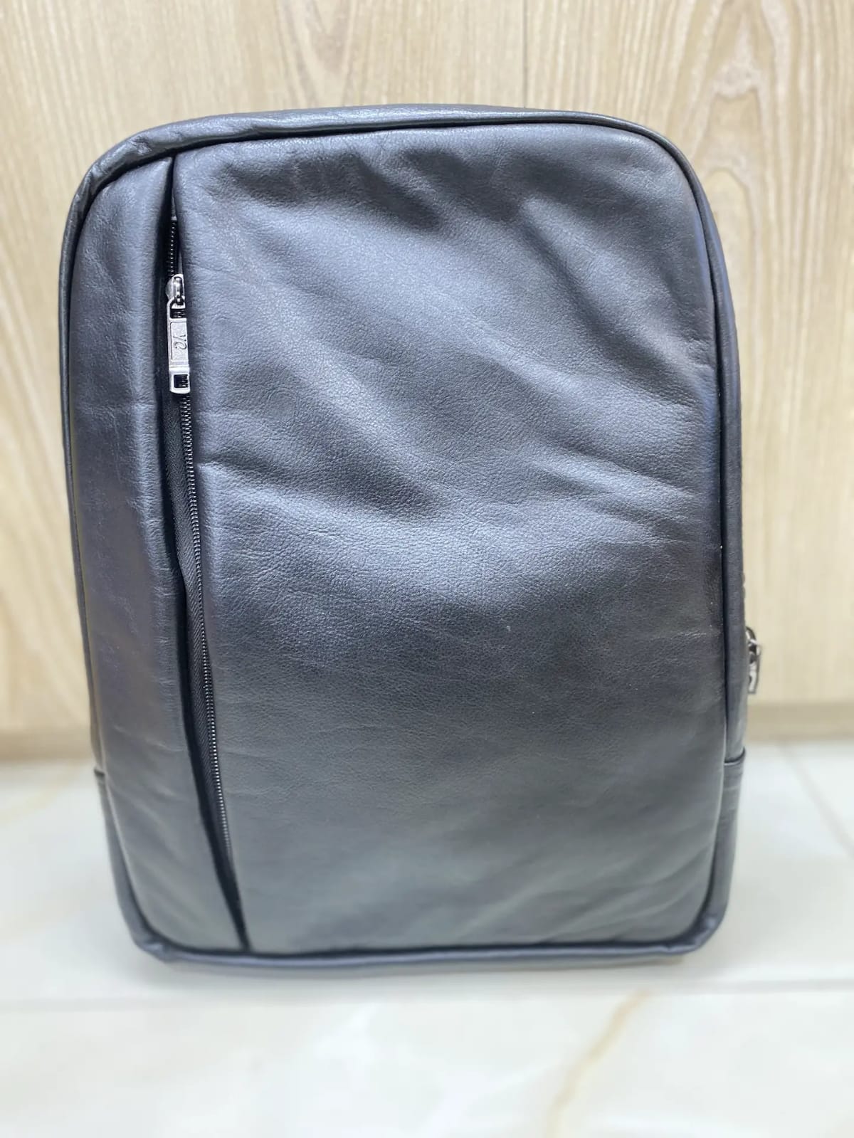 Clean Minimal Leather Backpack with Adjustable Straps Black Leather Slim Laptop Backpack for Men